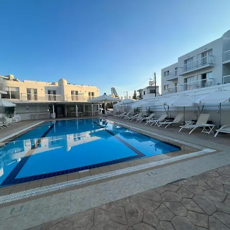 Mandarin 1-bedroom W/pool In Айя-Напа